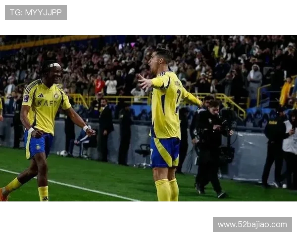 亚精英半场：伊藤达哉世界波精彩破门 马内进球助利雅得胜利暂时落后川崎前锋